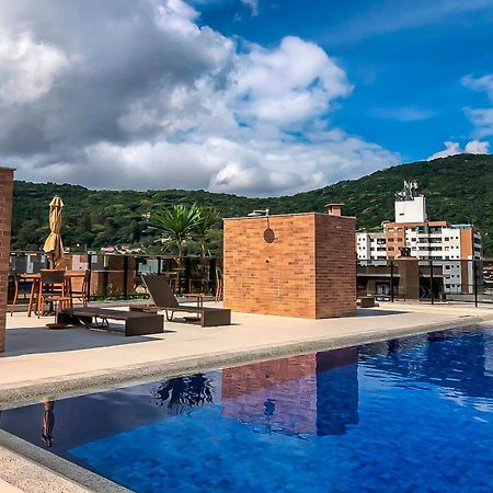 Sapphire Studios: Conforto No Corrego Grande P528 Florianopolis Exterior photo